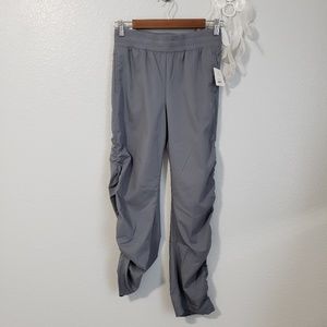 Buy 1 Get 1 🚨👉Danskin Now Girls Pants